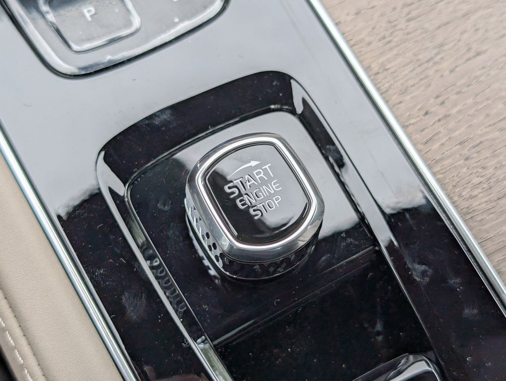 2026 Volvo XC90 B6 Ultra Hunt Valley MD