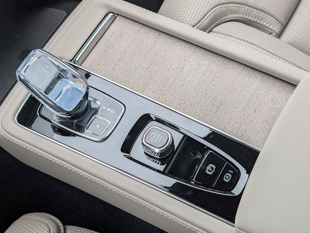 2026 Volvo XC90 B6 Ultra Hunt Valley MD