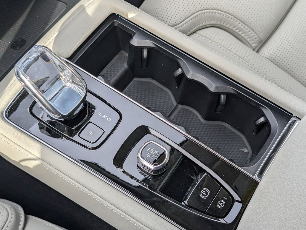 2026 Volvo XC90 B6 Ultra Hunt Valley MD
