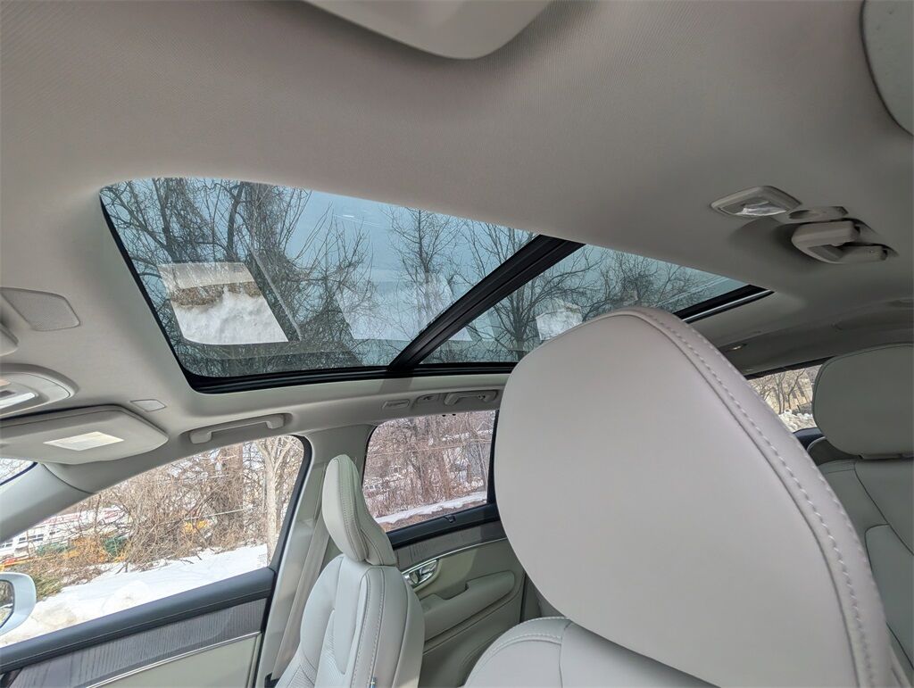 2026 Volvo XC90 B6 Ultra Hunt Valley MD