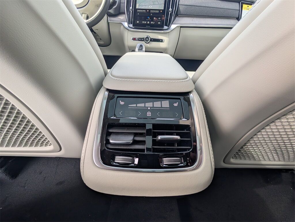 2026 Volvo XC90 B6 Ultra Hunt Valley MD