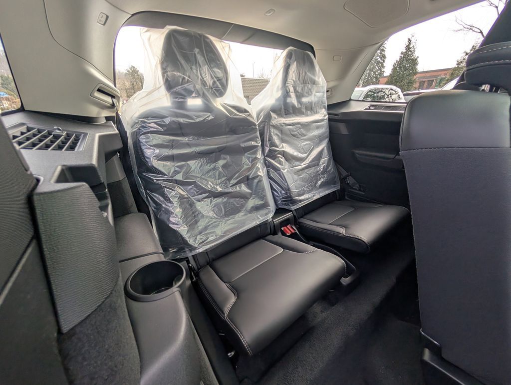 2026 Volvo XC90 B6 Ultra Hunt Valley MD