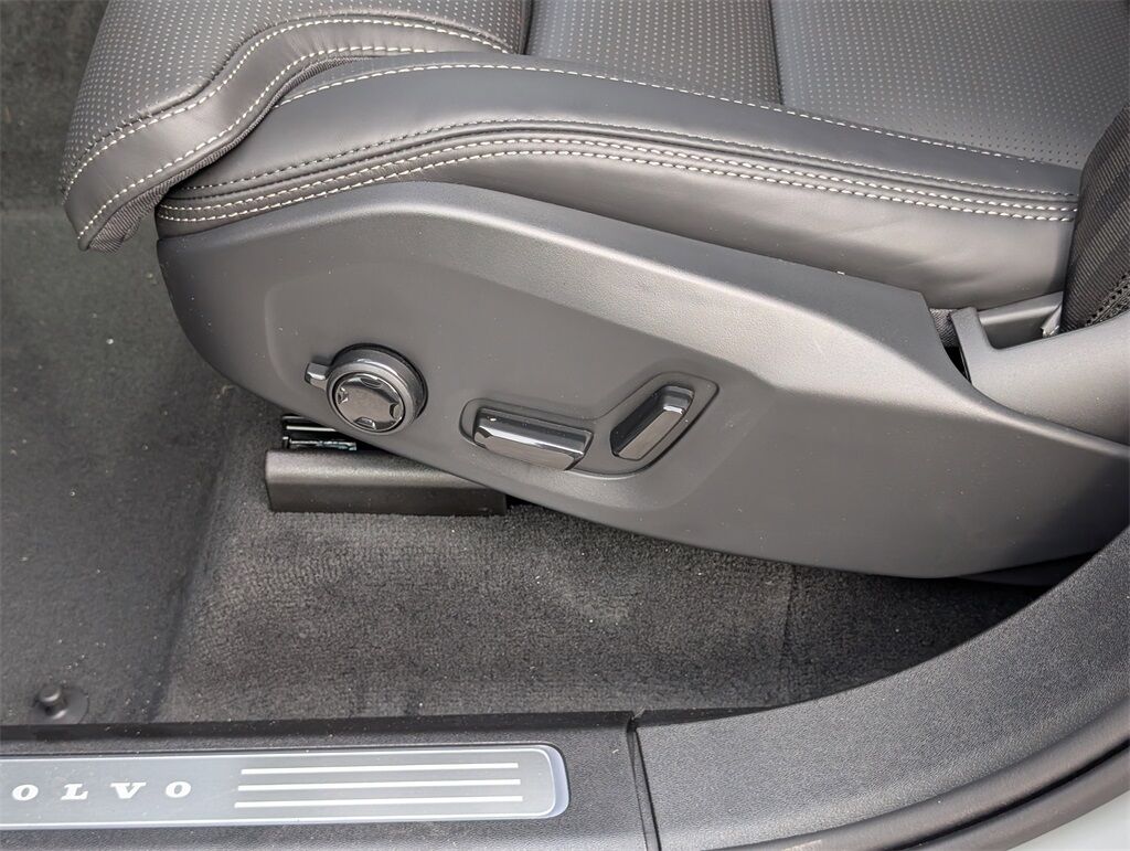 2026 Volvo XC90 B6 Ultra Hunt Valley MD