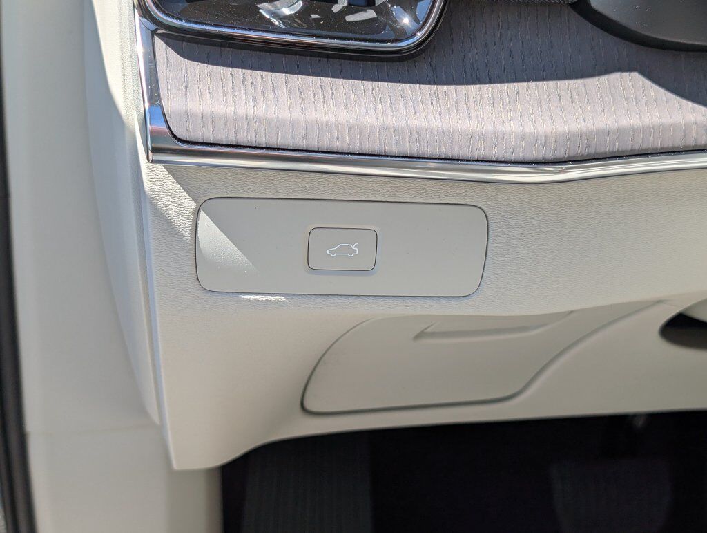 2026 Volvo XC90 B6 Ultra Hunt Valley MD