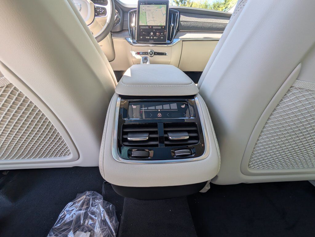 2026 Volvo XC90 B6 Ultra Hunt Valley MD