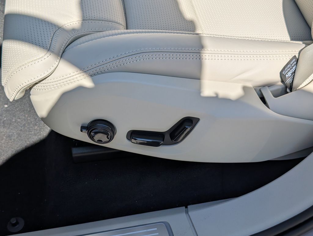 2026 Volvo XC90 B6 Ultra Hunt Valley MD