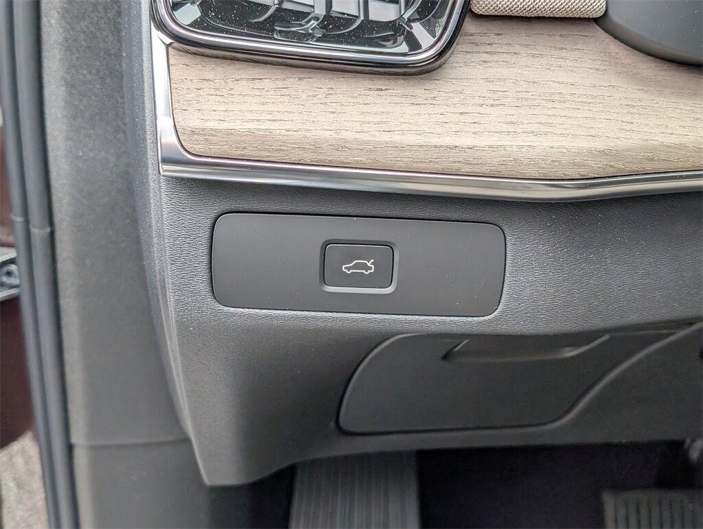 2026 Volvo XC90 B6 Ultra Hunt Valley MD