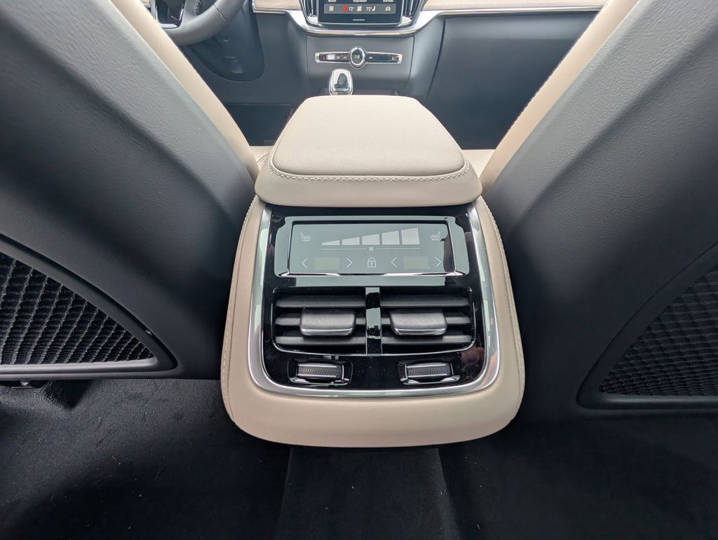 2026 Volvo XC90 B6 Ultra Hunt Valley MD