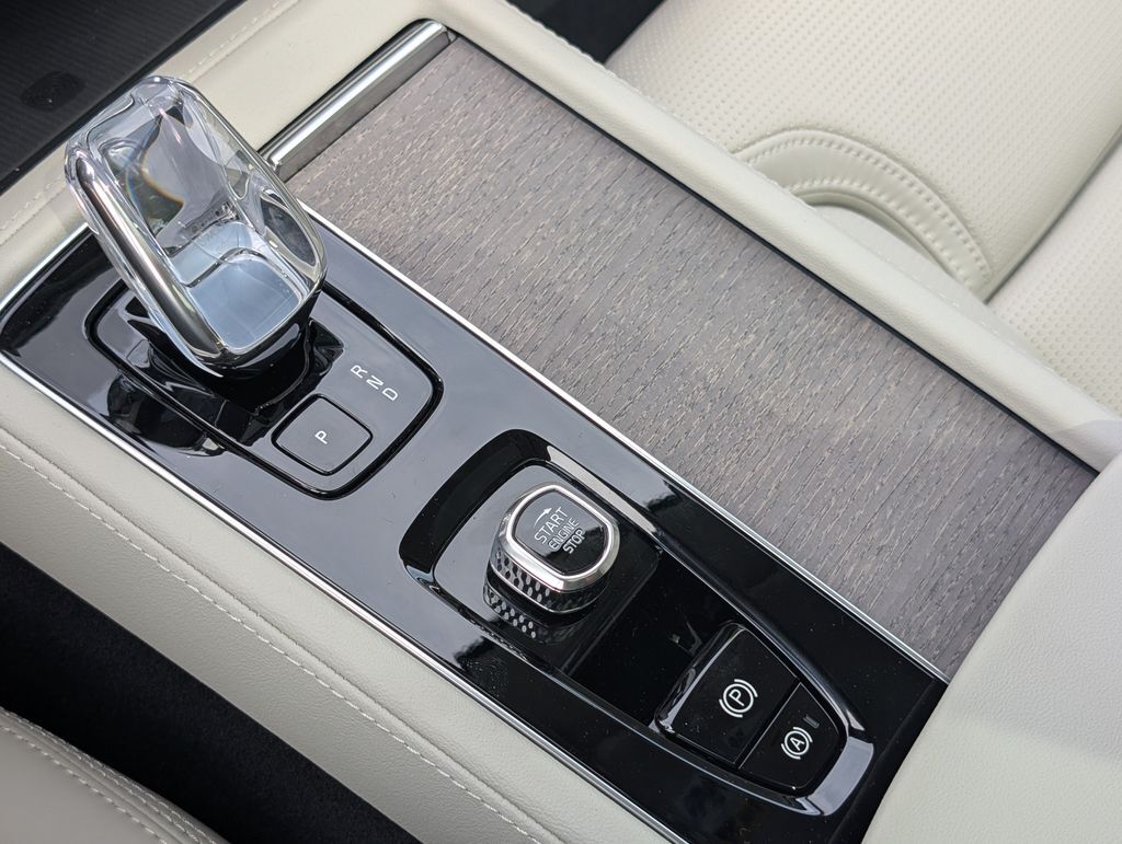 2026 Volvo XC90 B6 Ultra Hunt Valley MD