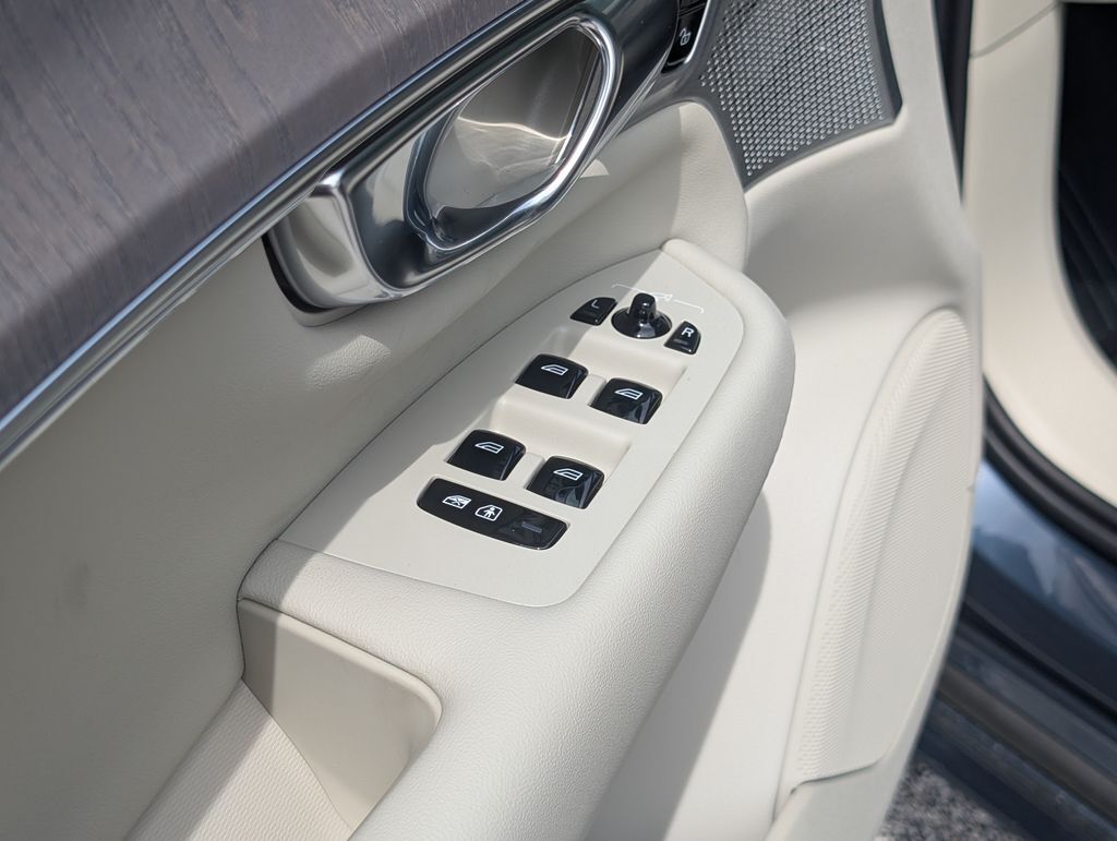 2026 Volvo XC90 B6 Ultra Hunt Valley MD