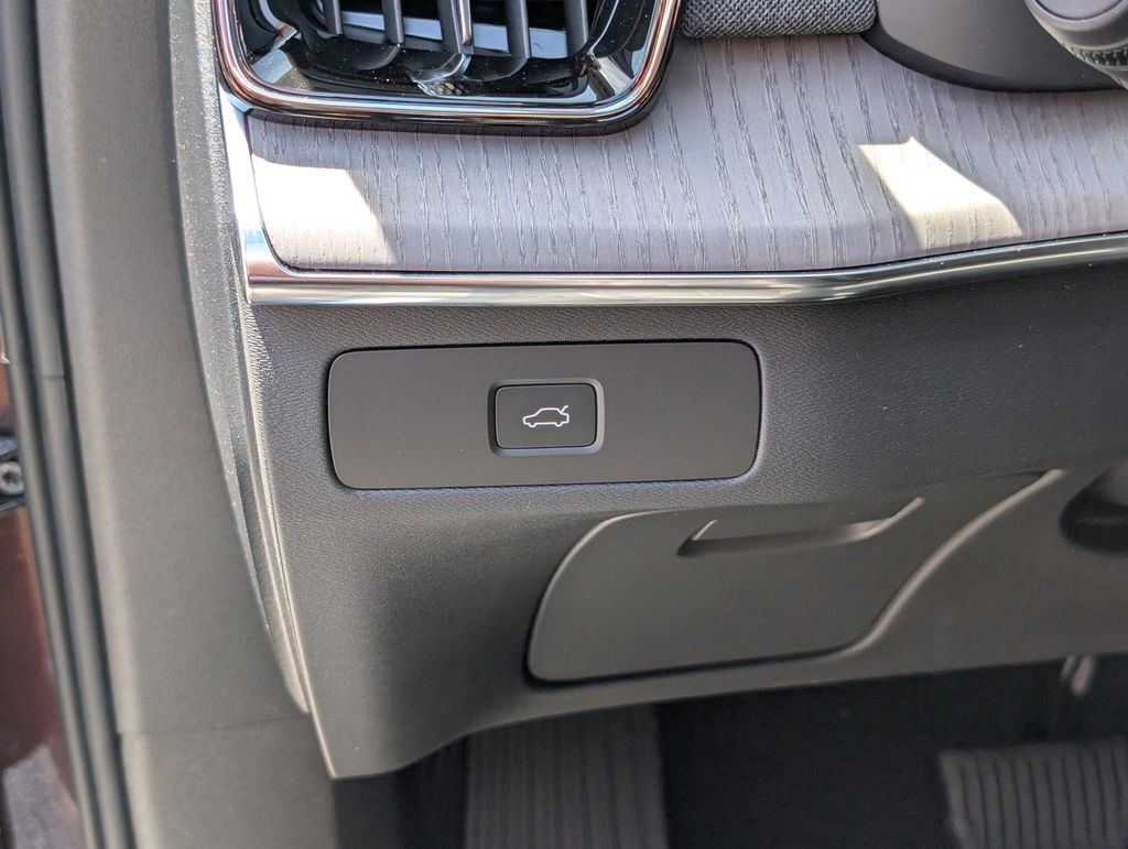 2026 Volvo XC90 B6 Ultra Hunt Valley MD