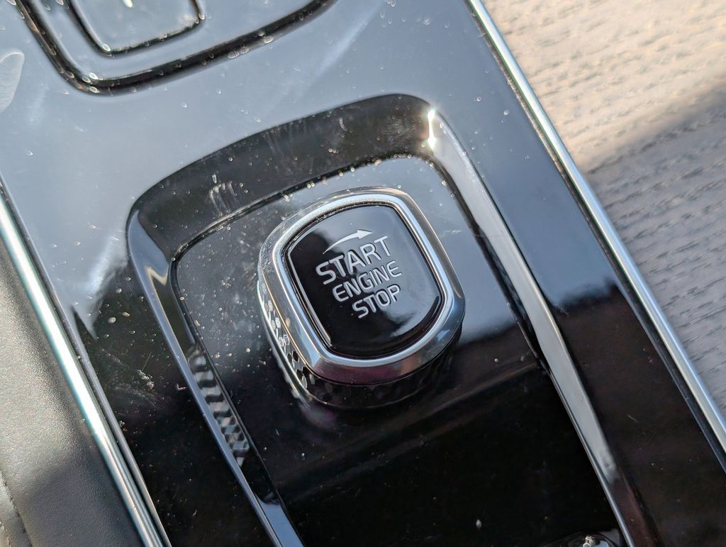2026 Volvo XC90 B6 Ultra Hunt Valley MD