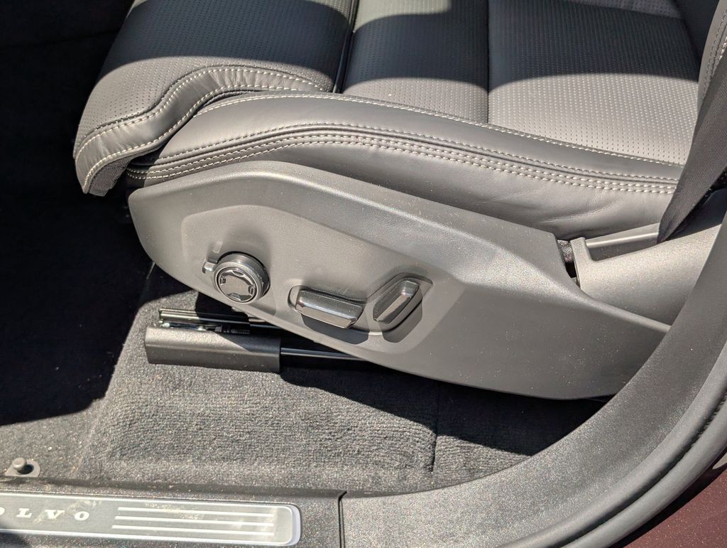 2026 Volvo XC90 B6 Ultra Hunt Valley MD