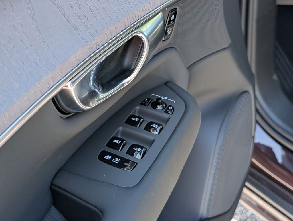 2026 Volvo XC90 B6 Ultra Hunt Valley MD