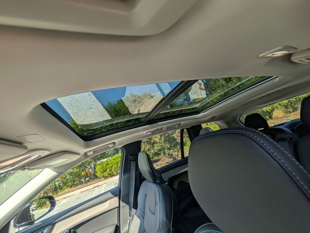 2026 Volvo XC90 Ultra - Photo 15