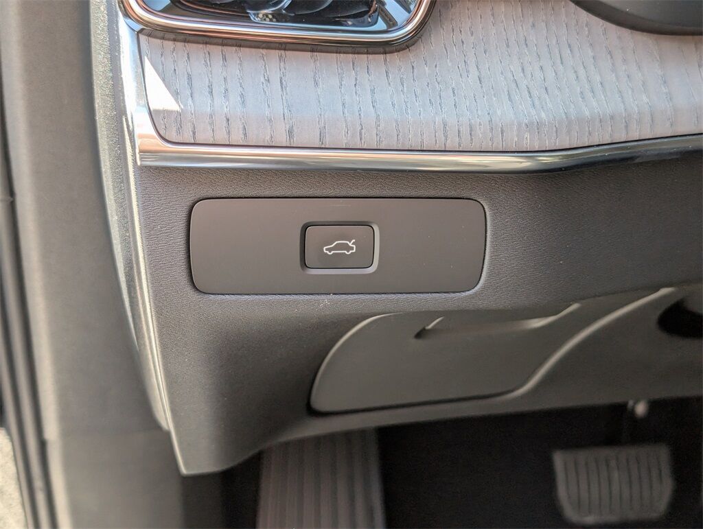 2026 Volvo XC90 B6 Ultra Hunt Valley MD