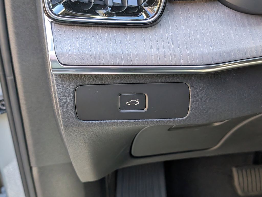 2026 Volvo XC90 B6 Ultra Hunt Valley MD