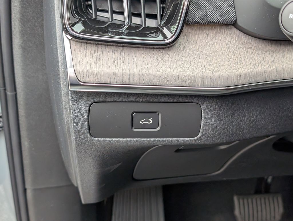 2026 Volvo XC90 B6 Ultra Hunt Valley MD