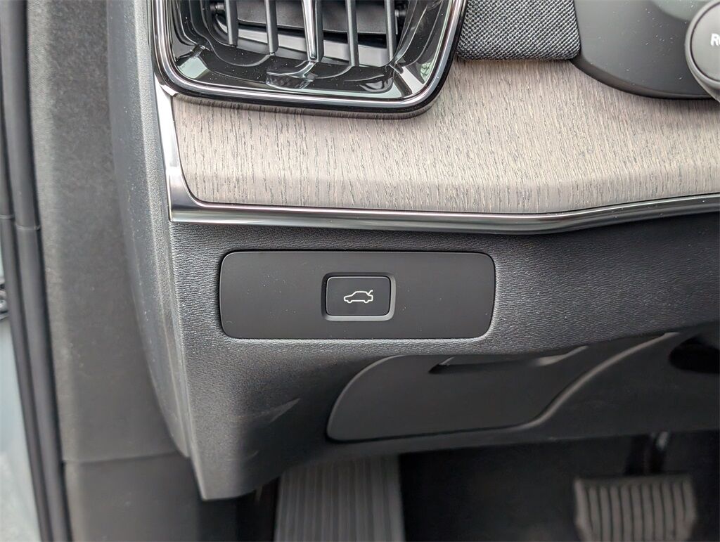 2026 Volvo XC90 B6 Ultra Hunt Valley MD