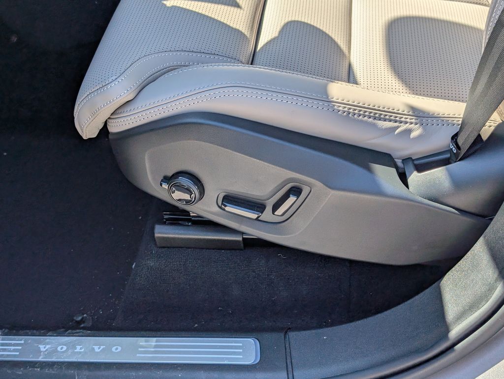 2026 Volvo XC90 B6 Ultra Hunt Valley MD