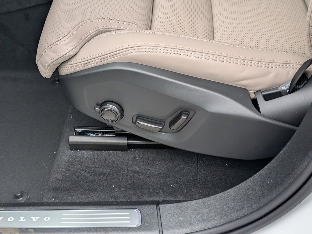 2026 Volvo XC90 B6 Ultra Hunt Valley MD