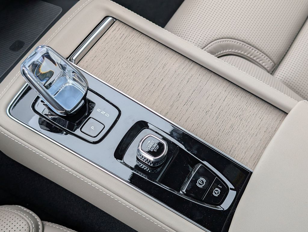 2026 Volvo XC90 B6 Ultra Hunt Valley MD