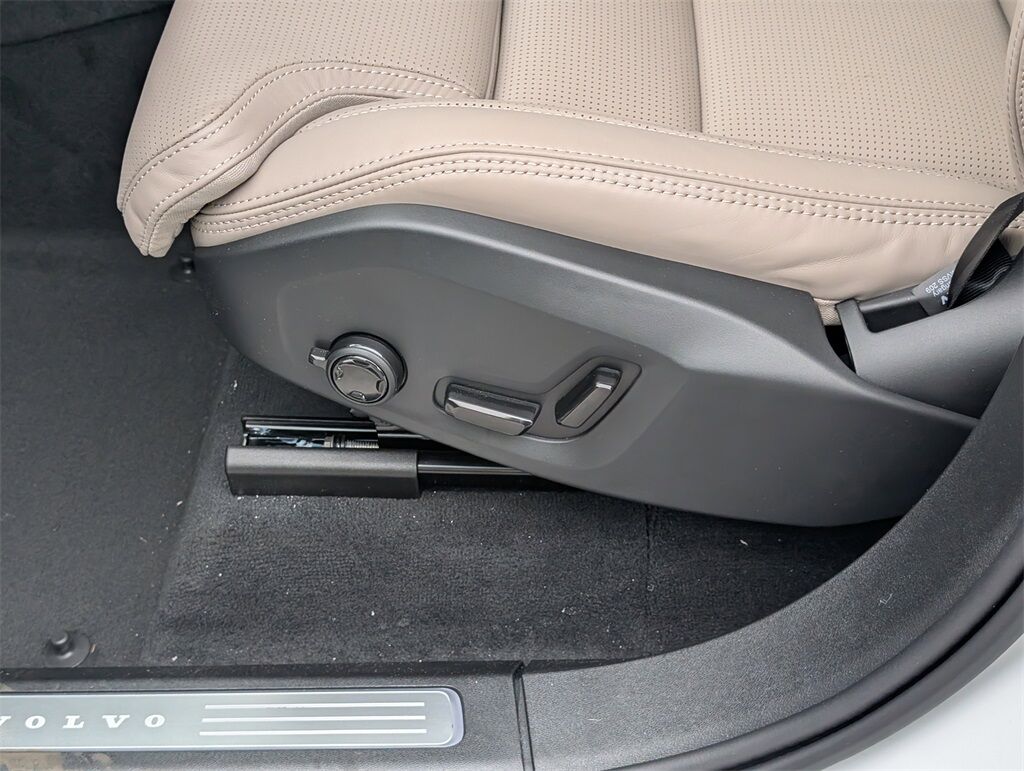 2026 Volvo XC90 B6 Ultra Hunt Valley MD