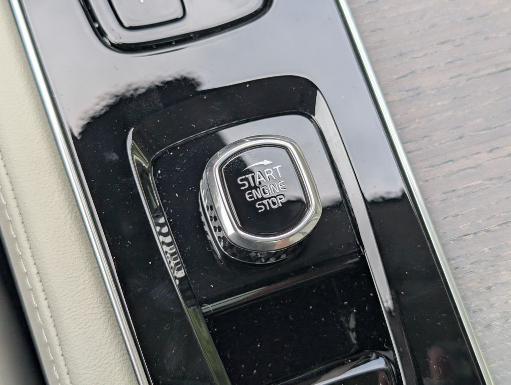 2026 Volvo XC90 B6 Ultra Hunt Valley MD