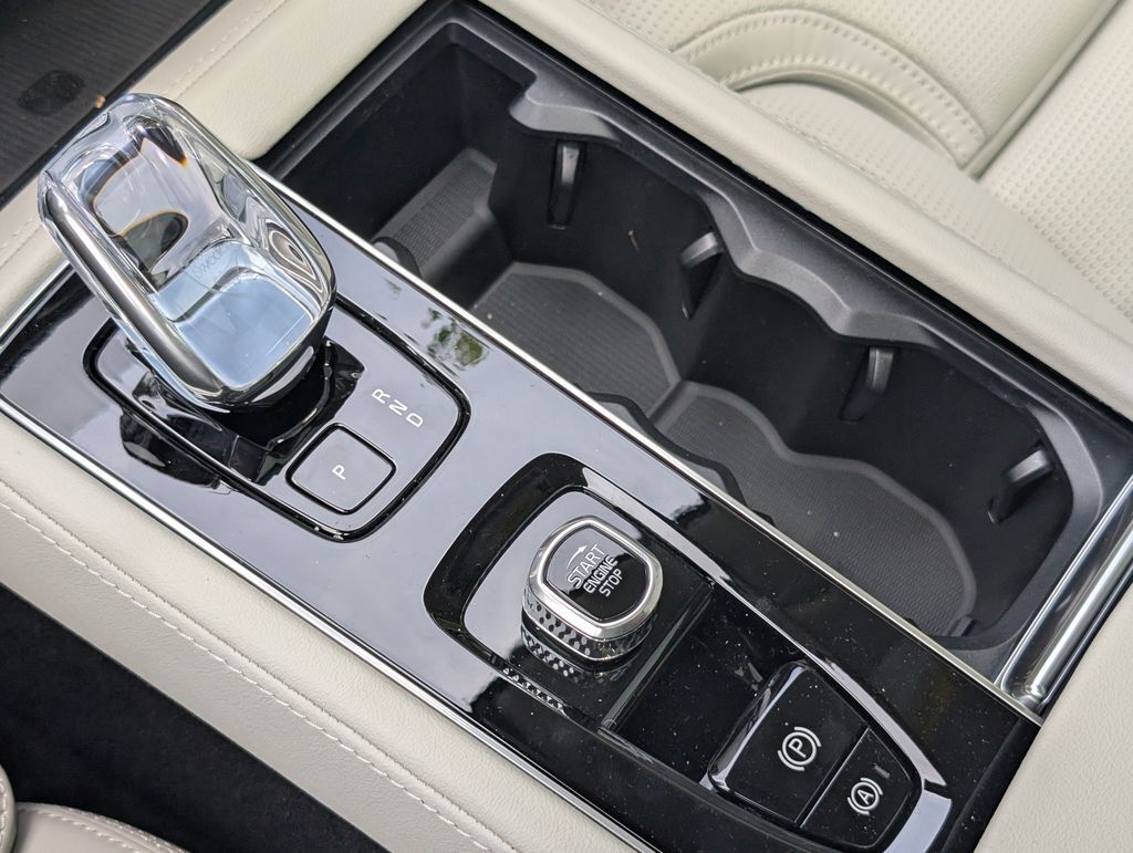 2026 Volvo XC90 B6 Ultra Hunt Valley MD