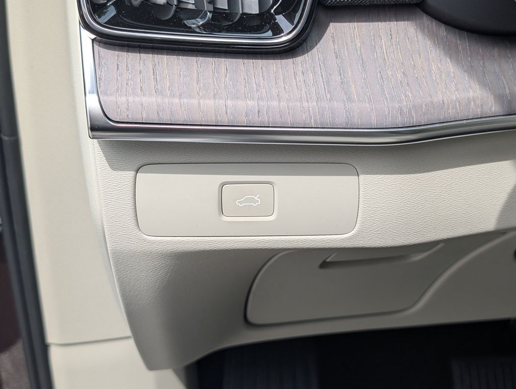 2026 Volvo XC90 B6 Ultra Hunt Valley MD