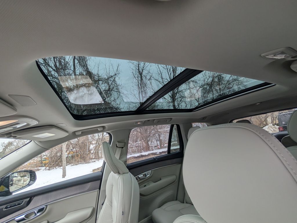 2026 Volvo XC90 B6 Ultra Hunt Valley MD