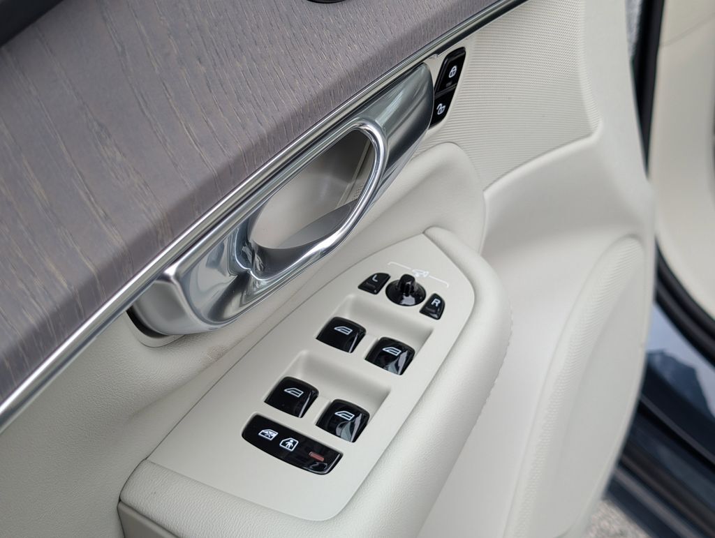 2026 Volvo XC90 B6 Ultra Hunt Valley MD