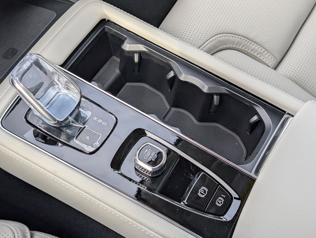 2026 Volvo XC90 B6 Ultra Hunt Valley MD