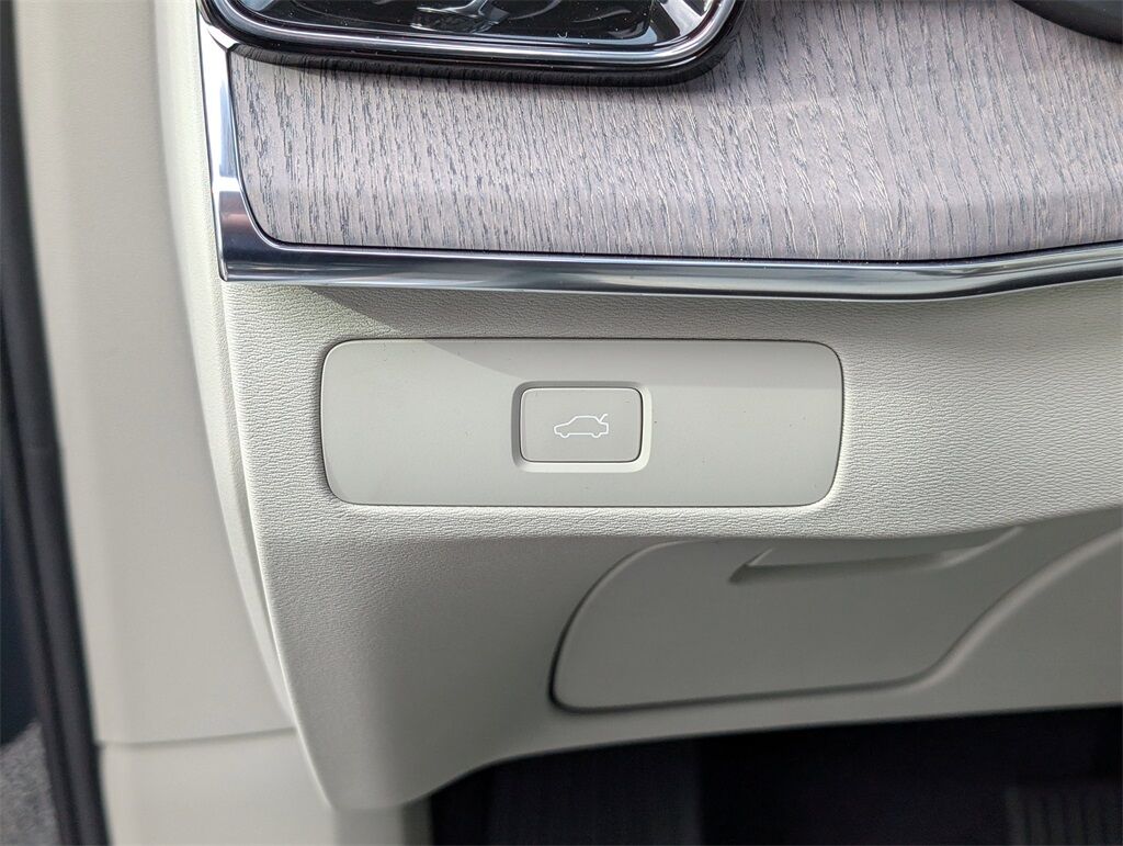 2026 Volvo XC90 B6 Ultra Hunt Valley MD