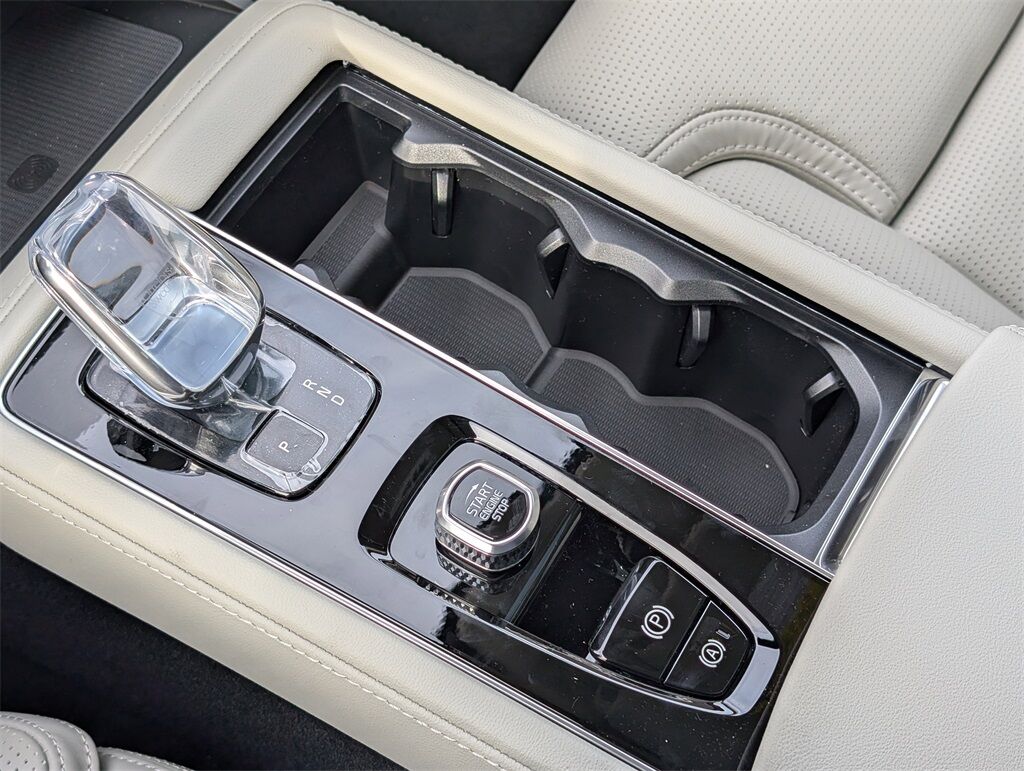 2026 Volvo XC90 B6 Ultra Hunt Valley MD