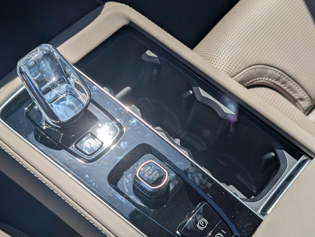 2026 Volvo XC90 B6 Ultra Hunt Valley MD