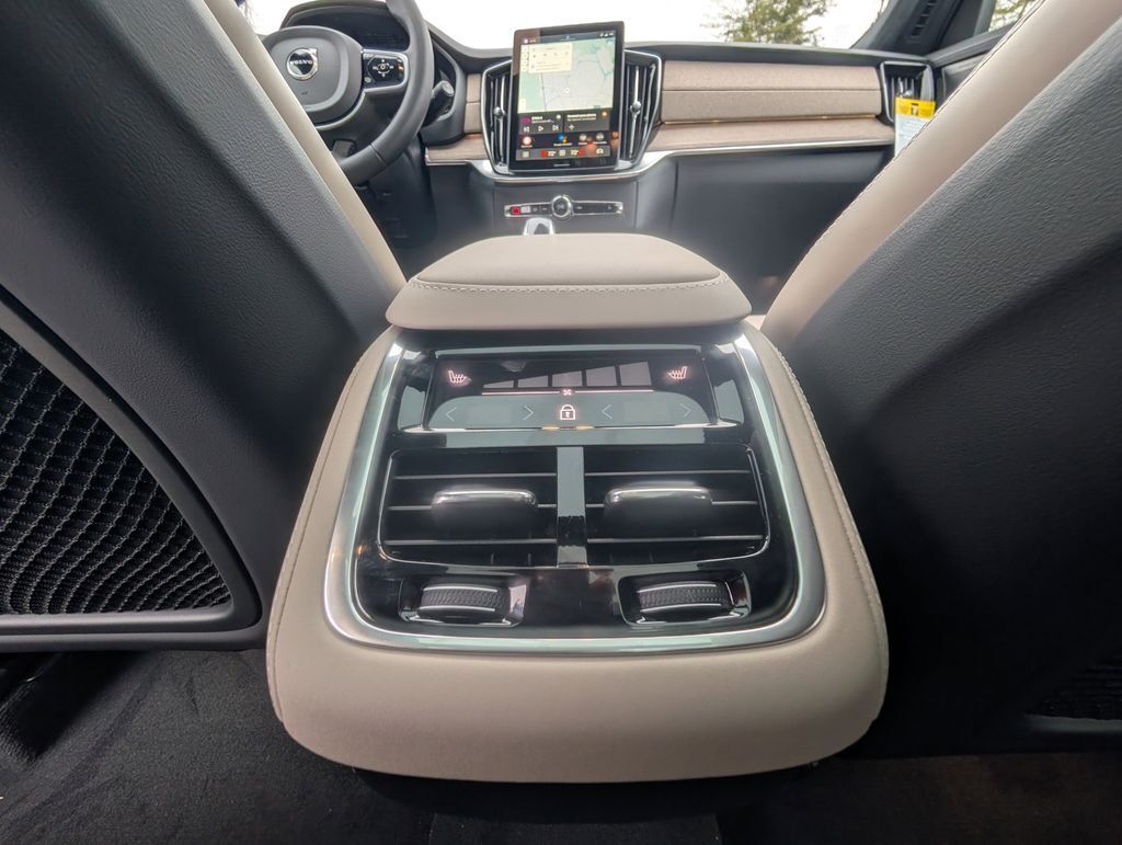 2026 Volvo XC90 B6 Ultra Hunt Valley MD