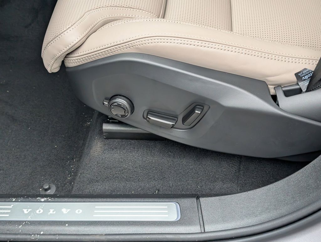 2026 Volvo XC90 B6 Ultra Hunt Valley MD