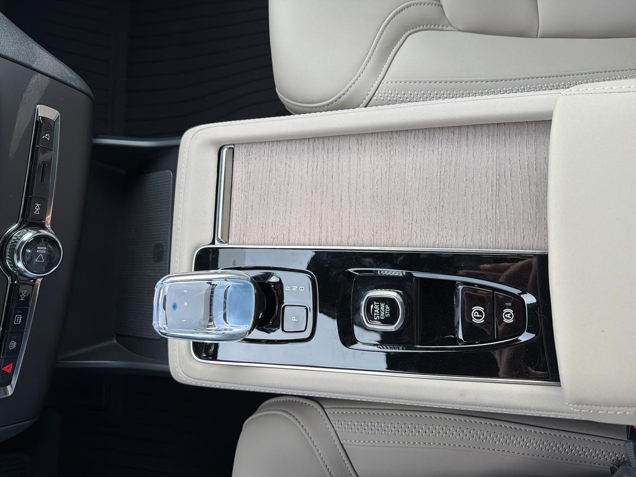 2026 Volvo XC90 Plug-In Hybrid T8 Plus Bend OR