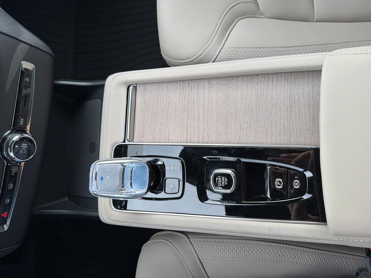 2026 Volvo XC90 Plug-In Hybrid T8 Plus Bend OR