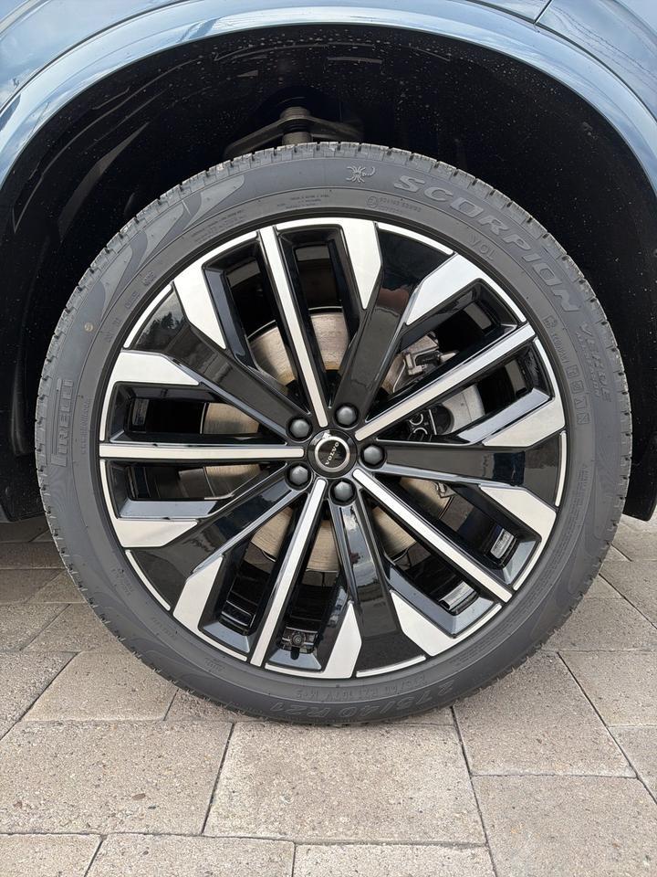 2026 Volvo XC90 Plug-In Hybrid T8 Plus Bend OR