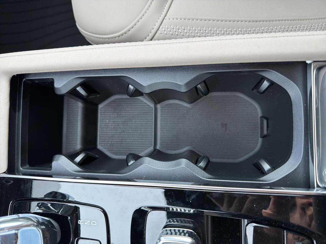 2026 Volvo XC90 Plug-In Hybrid T8 Plus Bend OR