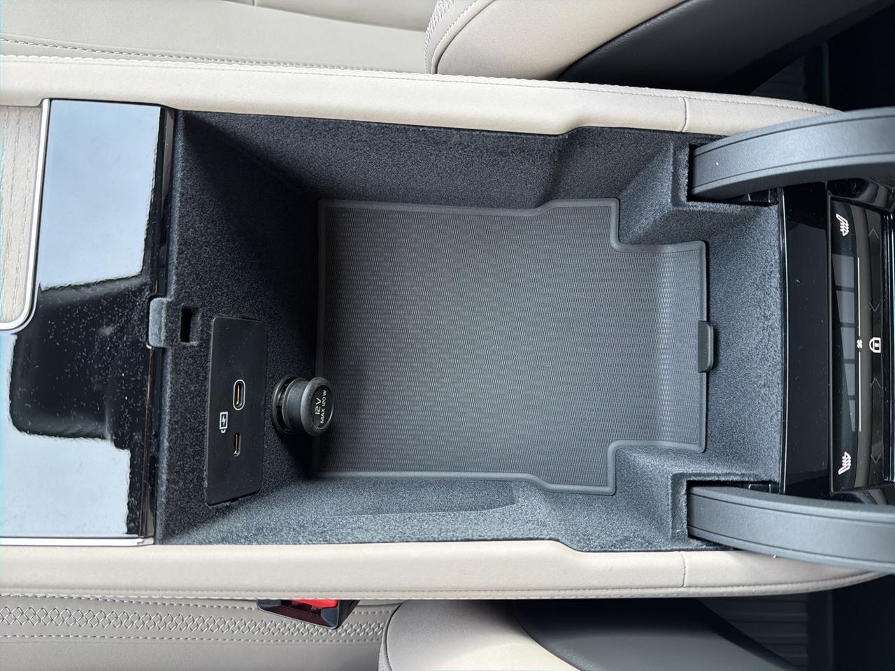 2026 Volvo XC90 Plug-In Hybrid T8 Plus Bend OR