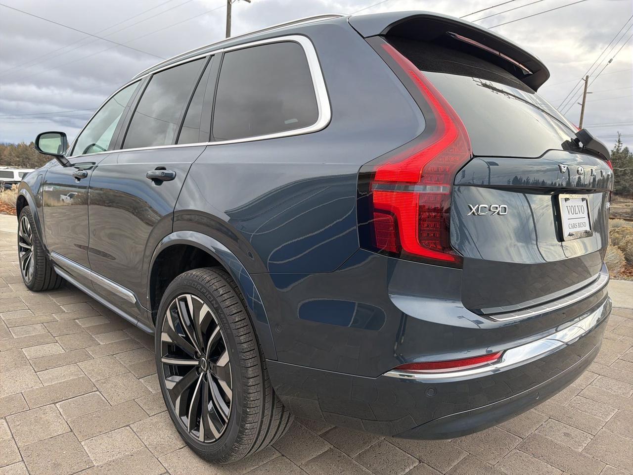 2026 Volvo XC90 Plug-In Hybrid T8 Plus Bend OR