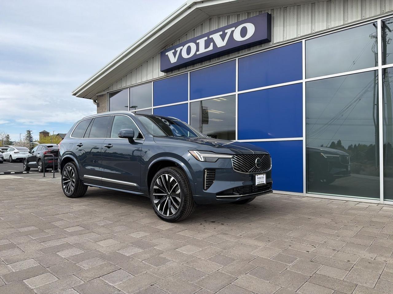2026 Volvo XC90 Plug-In Hybrid T8 Plus