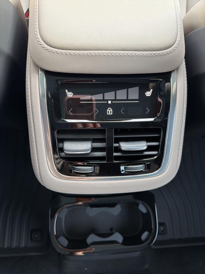 2026 Volvo XC90 Plug-In Hybrid T8 Plus Bend OR