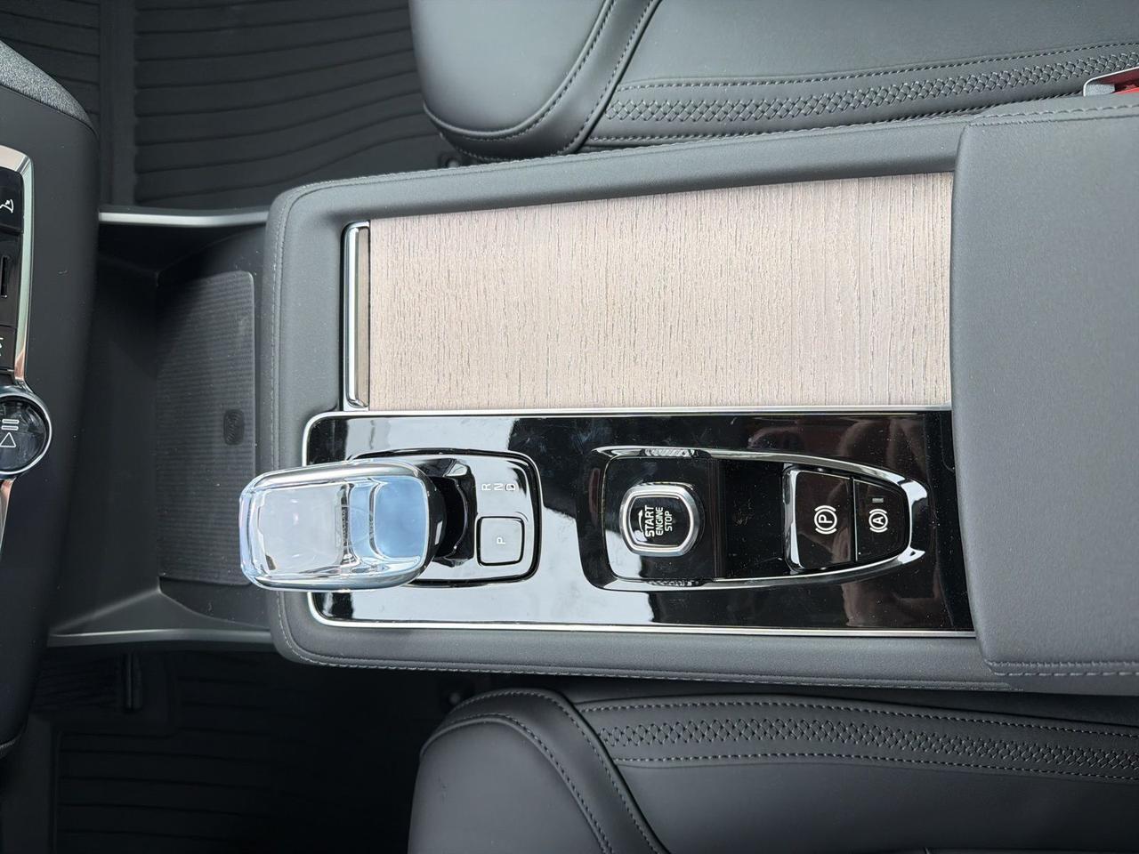 2026 Volvo XC90 Plug-In Hybrid T8 Plus Bend OR