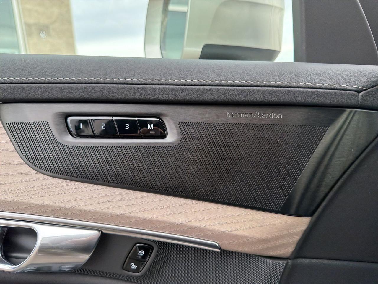 2026 Volvo XC90 Plug-In Hybrid T8 Plus Bend OR