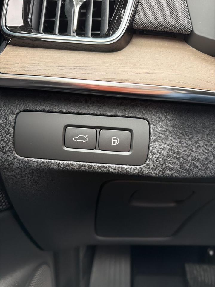 2026 Volvo XC90 Plug-In Hybrid T8 Plus Bend OR