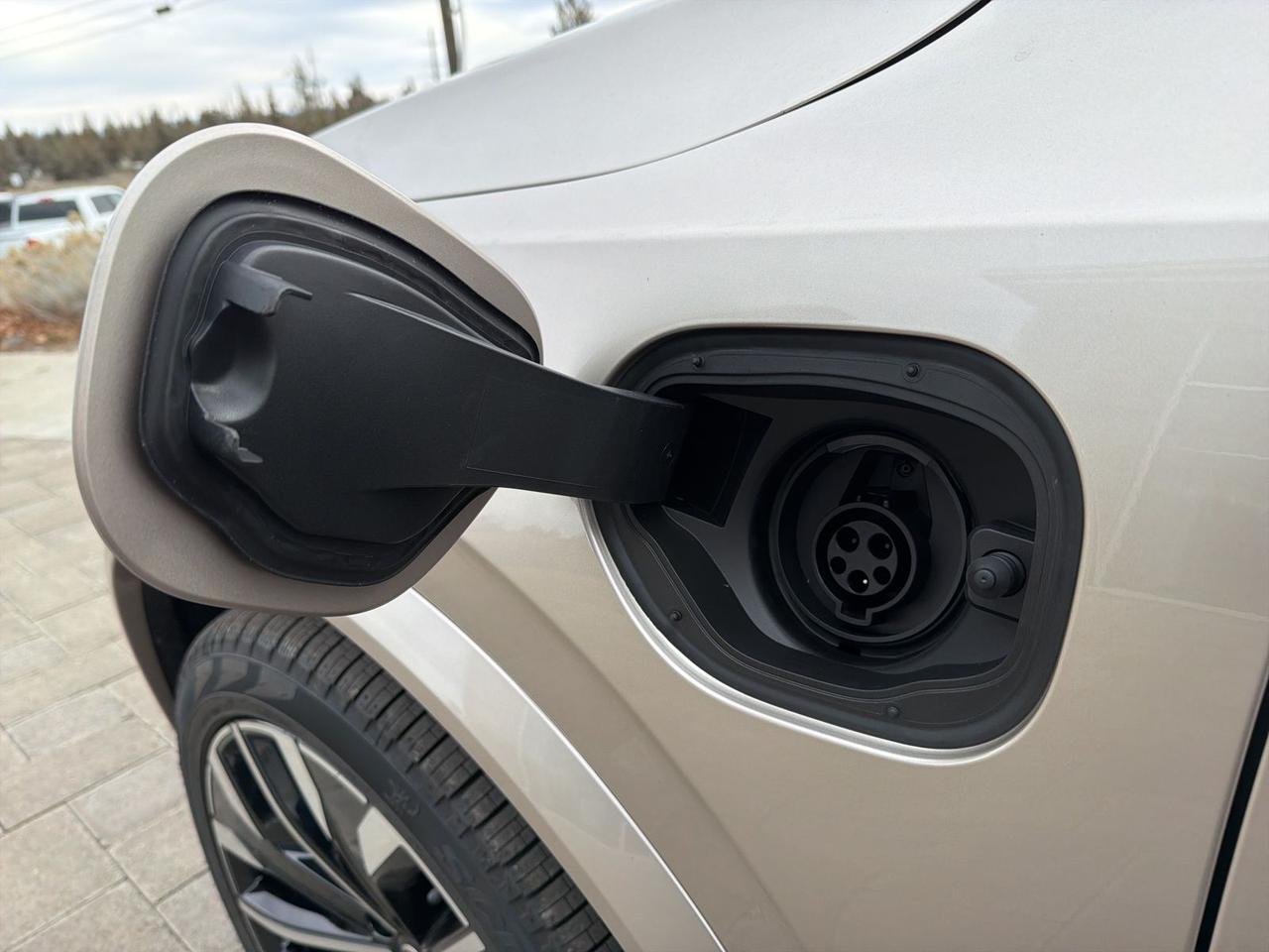 2026 Volvo XC90 Plug-In Hybrid T8 Plus Bend OR